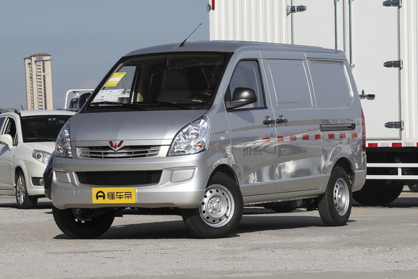 五菱荣光 2023款 1.5L S 基本型封窗版 2座厂商_基本信息图