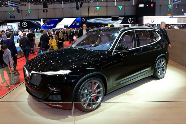 Lux V8  2019款 基本型厂商_基本信息图