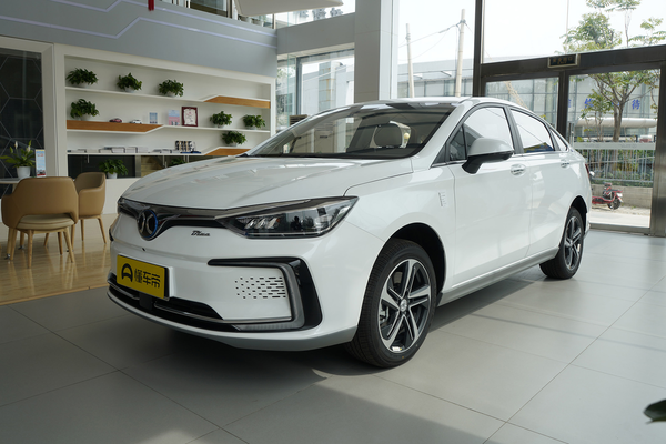北京EU5 2018款 R500 智尚版电池类型_电池/充电图