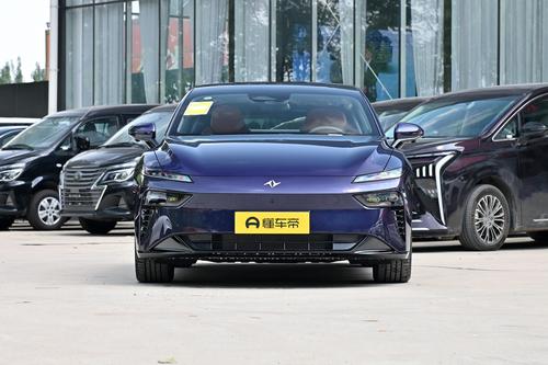 售13.16万起，定位中大型车，东风奕派eπ007增程版香吗？