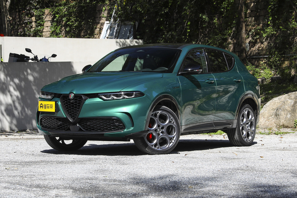 Tonale托纳利 2023款 2.0T 268HP Veloce 赛道版四驱类型_底盘/转向图