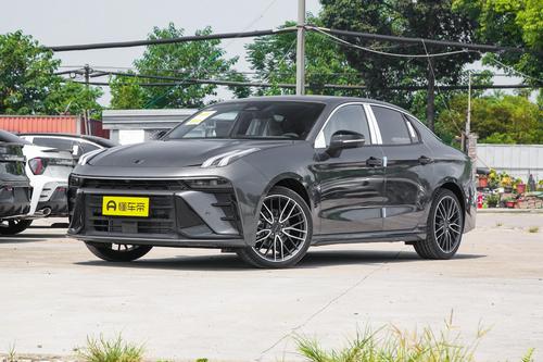 15万左右预算，配2.0T+7DCT，领克03冠军版适合年轻人吗？