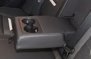 后排中央扶手