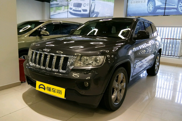 大切诺基(进口) 2011款 5.7L 旗舰导航版厂商_基本信息图