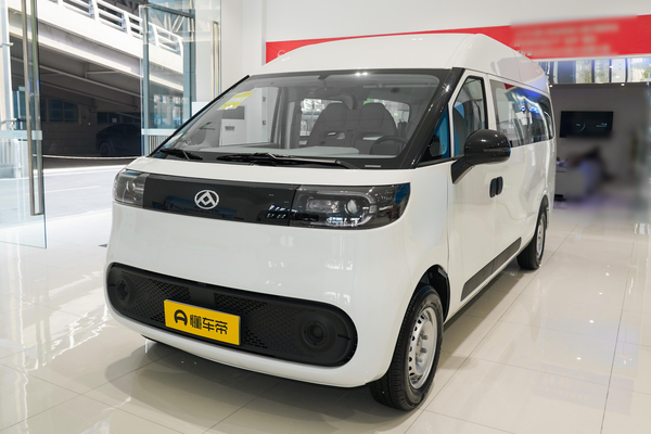 大拿V1 2024款 V1+ 长轴高顶多功能客车62kWh级别_基本信息图