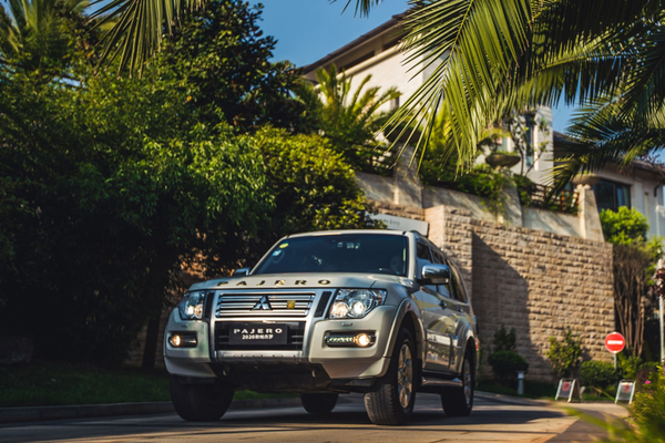 帕杰罗(进口) 2020款 3.0L 自动尊贵版厂商_基本信息图