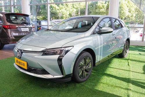 新车｜售16.89万元，别克微蓝6新增出行版上市，纯电续航里程增加