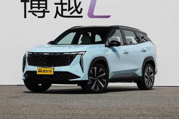博越L 2023款 1.5T 雷神Hi·F Super睿前轮胎规格尺寸_车轮/制动图
