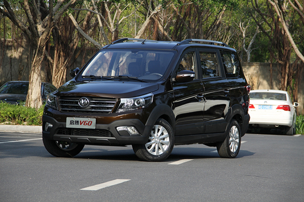 新龙马汽车启腾V60 2017款 1.5L 豪华型厂商_基本信息图