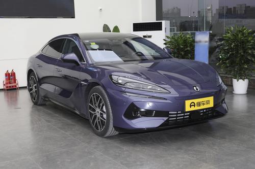 这款新能源豪华轿车，续航1101km，加速3.6s，实力如何？