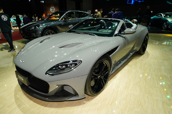 阿斯顿·马丁DBS 2020款 DBS Superleggera V12 Volante长x宽x高(mm)_基本信息图