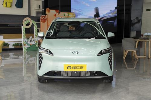 AION Y VS 银河E5，谁更适合现代家庭？深度对比评测