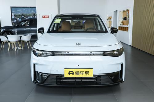 续航530km，支持快充，轴距2825mm，月销7913台，这款新势力香吗