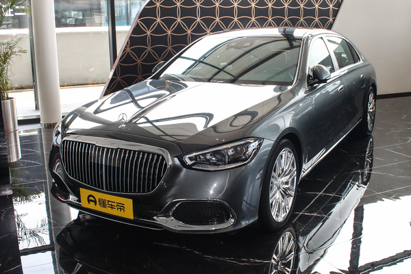 迈巴赫S级 2023款 改款 S 580 4MATIC抬头显示系统(HUD)_舒适/防盗配置图