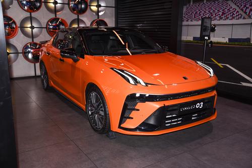 爆发254马力，配Infinity音响，降到14.98万，这轿跑可硬刚思域？