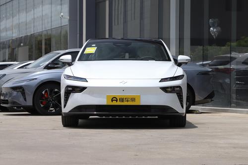 东风奕派eπ007：轴距2915mm，可选剪刀门，是否值得入手？