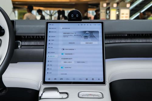 对标奔驰GLC，4秒俱乐部成员，标配激光雷达，智能豪华SUV看这车