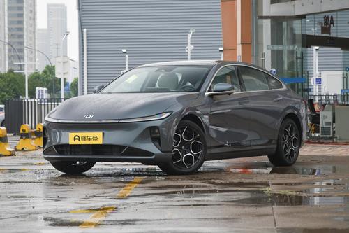 15万买中大型轿车，2.9米轴距，续航515km，长安启源A07香吗？