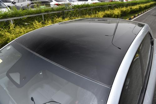 长安出狠招，全息AR-HUD+高阶智驾，顶配不到15万，大5座SUV看TA