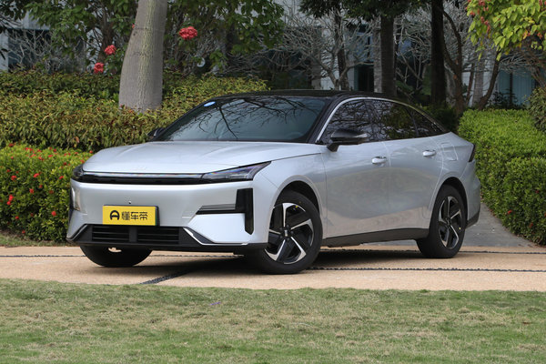 银河L6 2025款 1.5 EM-i DHT 140KM 星舰版行李舱容积(L)_车身图