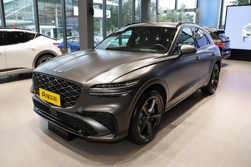 豪华中型SUV，BBA非必选项，捷尼赛思GV70售29.3万起，搭2.5T+8AT