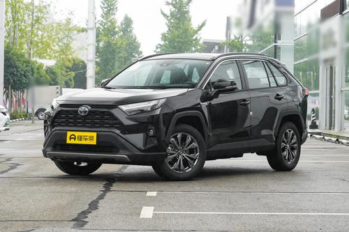 新RAV4荣放上市，价格下探，2.5L双擎+四驱，油耗5.23L，带劲吗