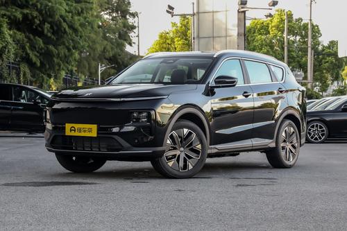 12.98万起售，搭载1.5T插混动力，综合油耗1.35L，适合家用