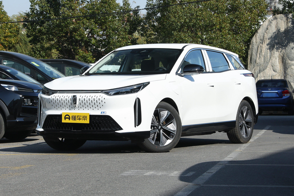 奔腾E01 2020款 量子波型定制版厂商_基本信息图