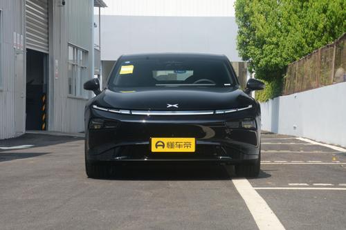 续航702km+双芯片，6秒级加速，2998mm轴距，年轻人首选这台车？