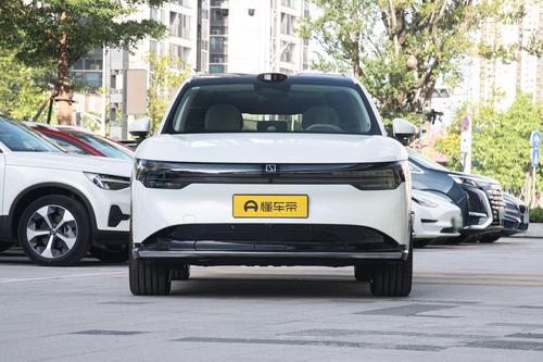 22.99万起，标配800V快充+2颗英伟达Orin-X芯片，中型纯电SUV看TA