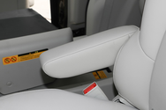第二排独立扶手