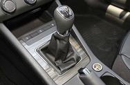 5挡手动变速箱