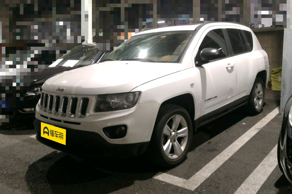 指南者(进口) 2014款 改款 2.0L 两驱进取版厂商_基本信息图