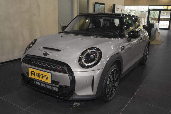 MINI 2022款 改款 2.0T COOPER S 艺术家座椅材质_座椅配置图