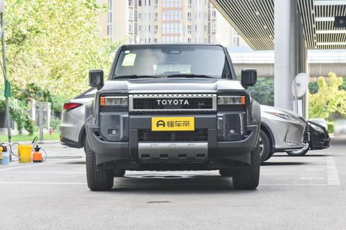 2024款丰田普拉多：2.4T混动+全时四驱，中大型SUV，值得入手吗？