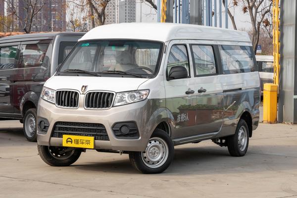 新海狮X30L 2024款 1.5L 冠军版 客车 5/6/7座 中央空调厂商_基本信息图