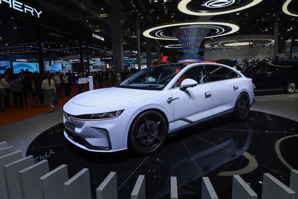 岚图追光 EV 2023款 轮毂电机版能源类型_基本信息图
