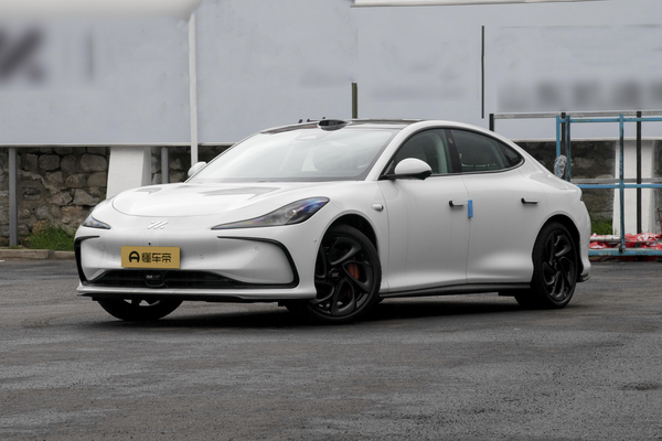 智己L6 2024款 Max超长续航版 100kWh厂商_基本信息图