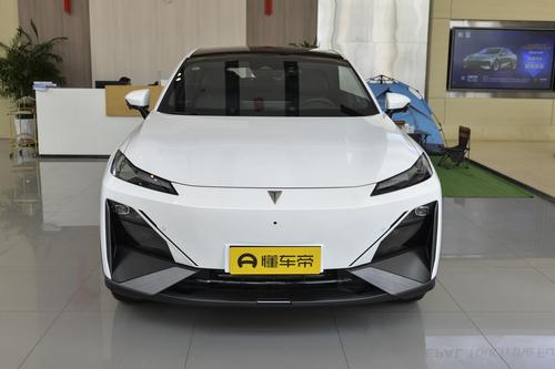 深蓝S7 520Max 纯电版 6.7秒破百 纯电续航520KM 售价18.99万