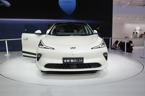智己LS6上市，售价23.99万元起，全系标配四轮转向，有限时优惠