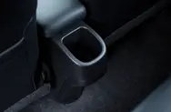 后排杯架