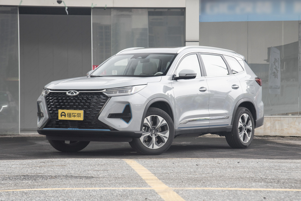 瑞虎8 PRO PHEV 2023款 冠军版 1.5T  DHT 100km 王者版后排杯架_座椅配置图