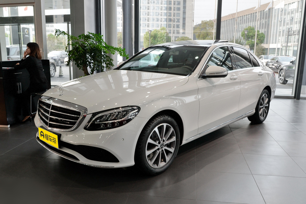 奔驰C级 2019款 C 260 L发动机_基本信息图