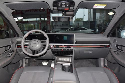 第十一代索纳塔13.98万起上市，建议选这两款配置，性价比高