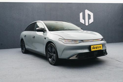 新能源到底有多卷？零跑C01上市，售价13.68万起，还是中大型车