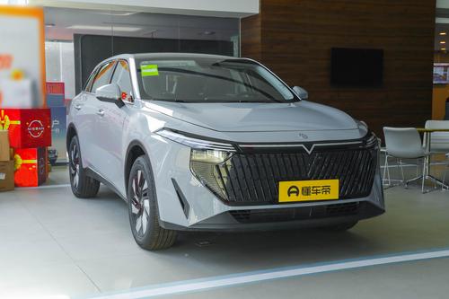 家用代步车怎么选？上手长安UNI-Z和启辰插混加特林！