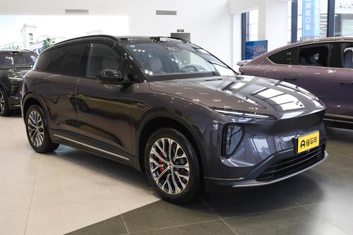 2915mm轴距+双电机四驱，零百加速4.5s，来看国产豪华SUV蔚来ES6