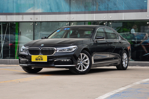 宝马7系 2016款 730Li 豪华型行李舱容积(L)_车身图