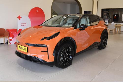 紧凑SUV定位，5.8s破百，续航560km，纯电SUV极氪ZEEKR X带劲吗？
