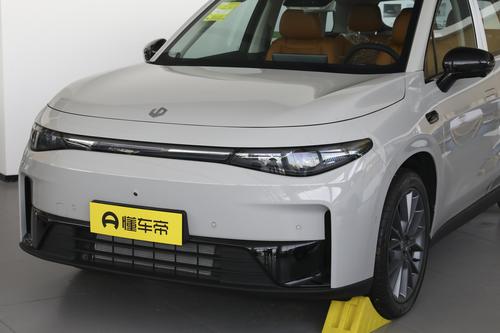 零跑C10增程版，综合续航1190km，配置丰富，值得入手吗？